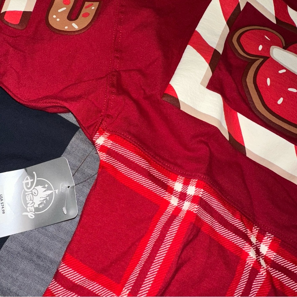 NWT Walt Disney World Plaid Holiday Spirit Jersey - Picture 7 of 8